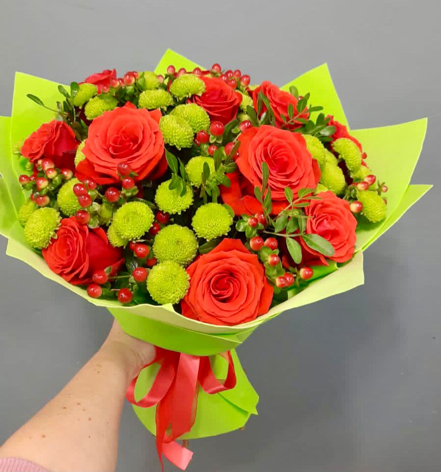 Букет цветов из: Хризантемы и Розы в Прямицыно