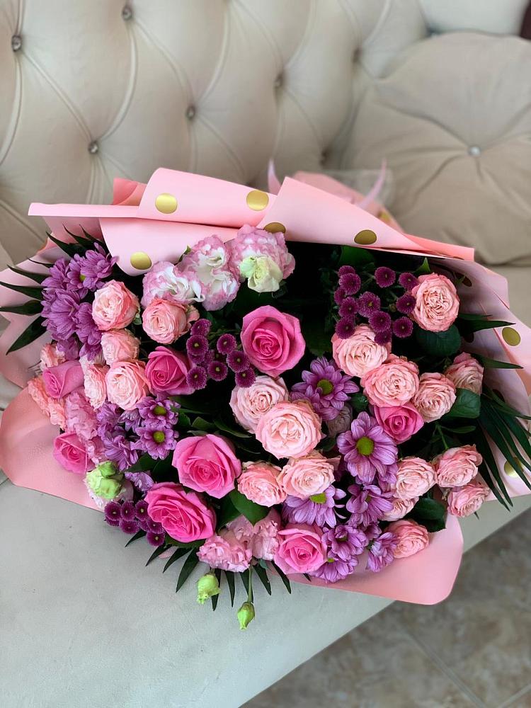 Букет цветов из: Хризантемы, Розы и Лизиантусы в Прямицыно