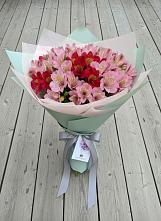 Букет цветов из:  Альстромерии в Прямицыно