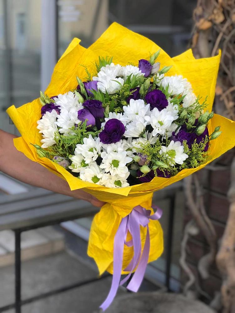 Букет цветов из: Ирисы, Хризантемы и Ромашки в Прямицыно