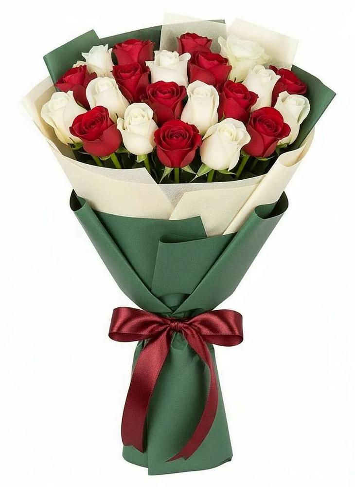 Букет Микс из красных и белых роз в Прямицыно