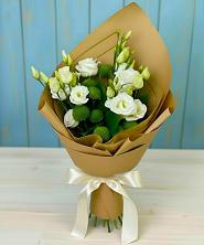 Букет цветов из:  Хризантемы и Лизиантусы в Прямицыно