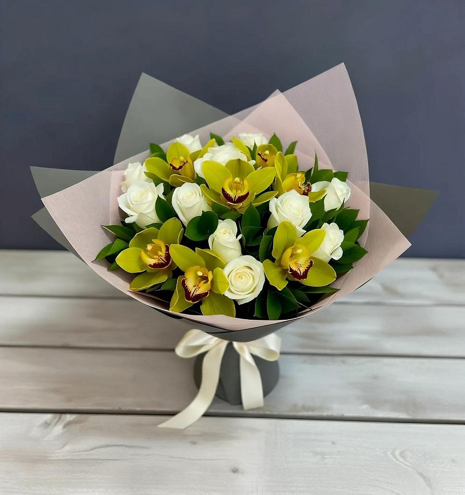 Букет цветов из: Орхидеи и Розы в Прямицыно