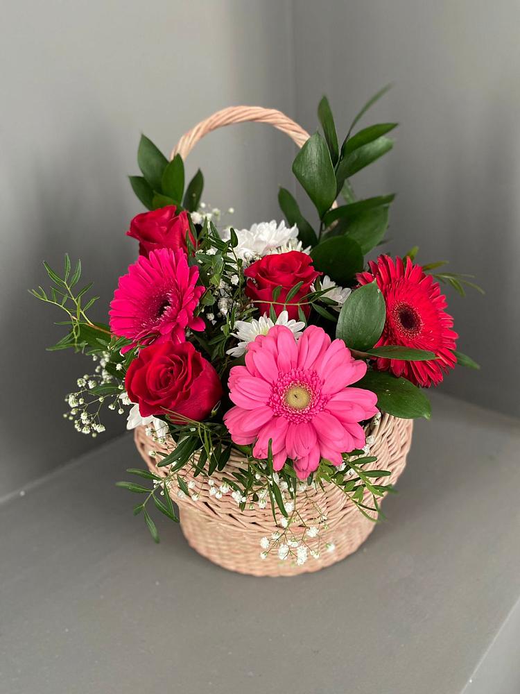 Цветочная композиция из Розы, Хризантемы и Герберы в корзине в Прямицыно