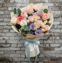 Букет цветов из:  Розы, Лизиантусы и Гвоздики #REPLACE_PRED# Прямицыно