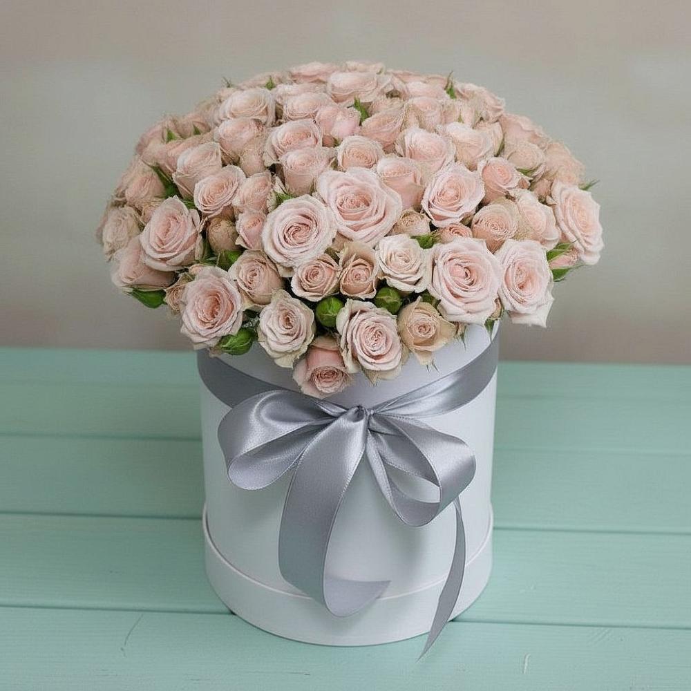 Цветочная композиция из Розы в шляпной коробке в Прямицыно